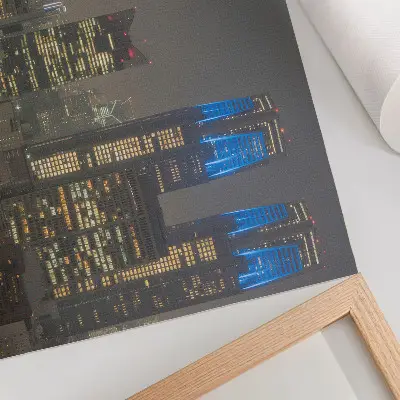 Stampa su tela moderna raffigurante grattacieli illuminati di una città notturna con edifici moderni