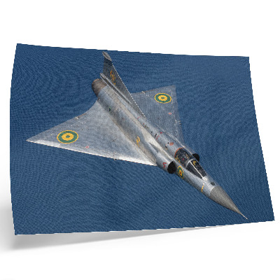 Poster murale di alta qualità Un dinamico jet militare in volo.