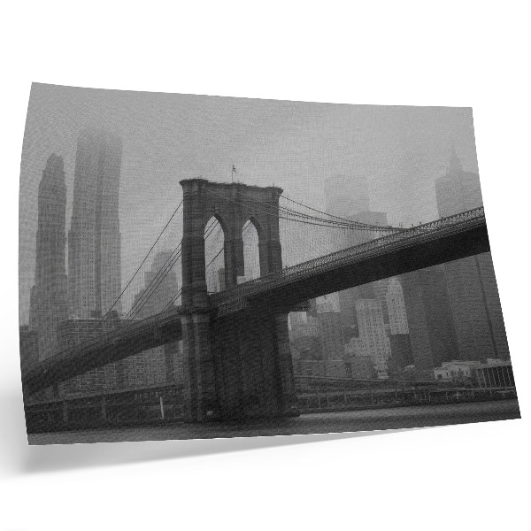 Poster Il ponte e la città in sfumature di grigio, pace ed eleganza