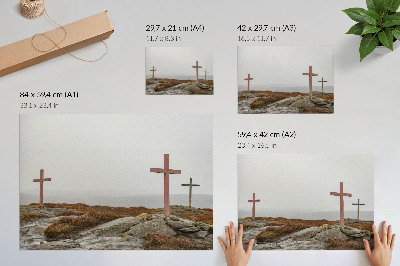 Poster Tre croci di legno, natura nebbiosa della collina