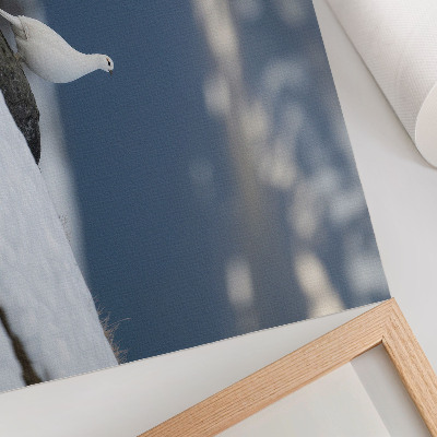 Poster dai colori saturi Uccello nella neve, paesaggio invernale, delicatezza