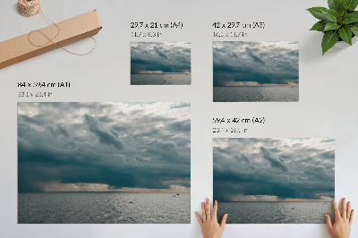 Poster murale di alta qualità Cielo tempestoso sopra un oceano pieno di spazio