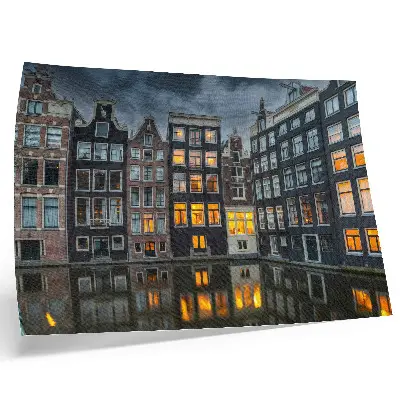 Poster case popolari lungo il canale con atmosfera accogliente e riflessiva