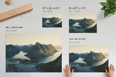 Poster murale di alta qualità con fiordi montagne acqua e tramonto all'insegna dell'armonia naturale