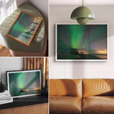 Poster murale di alta qualità Aurora boreale su un freddo paesaggio montano