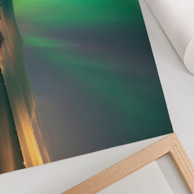 Poster murale di alta qualità Aurora boreale su un freddo paesaggio montano