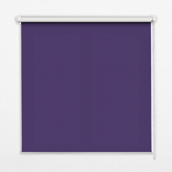Tenda a rullo per porta finestra di colore viola