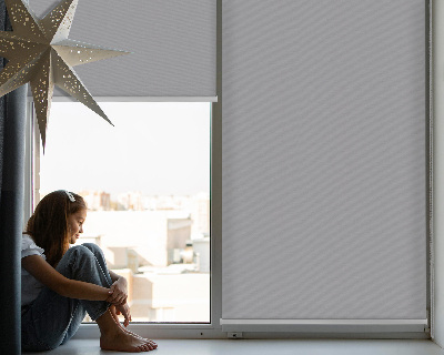 Tenda a rullo interna per finestra di colore grigio