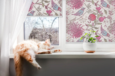 Tenda a rullo per finestra con stampa di uccelli colorati tra i fiori