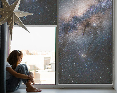 Tenda a rullo per finestra modello via Lattea per interni