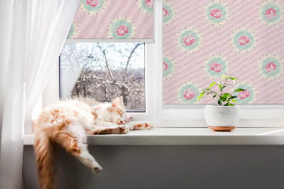 Tenda a rullo oscurante modello rose per finestra