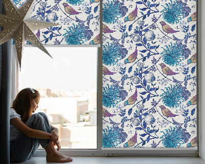 Tenda a rullo interna oscurante con stampa di fiori blu sull'albero