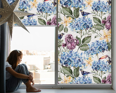 Tenda a rullo interna oscurante con fantasia di tucani e fiori