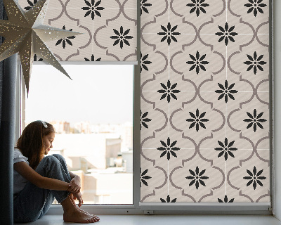 Tenda a rullo interna oscurante con fantasia di piastrella marocchina a forma di fiore