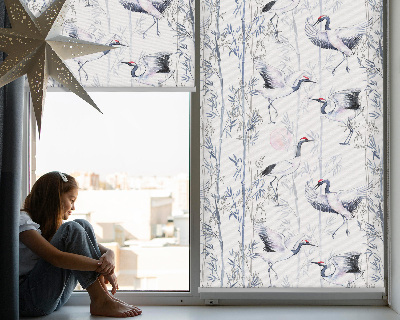 Tenda a rullo interna oscurante con fantasia di aironi e alberi