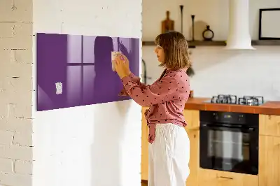 Lavagna magnetica con pennarelli colore viola
