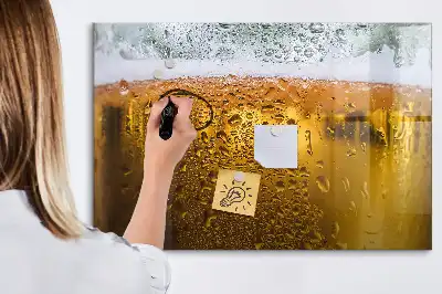 Boccale di birra con lavagna magnetica per scrivere