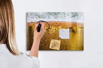 Boccale di birra con lavagna magnetica per scrivere