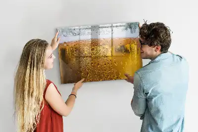 Boccale di birra con lavagna magnetica per scrivere