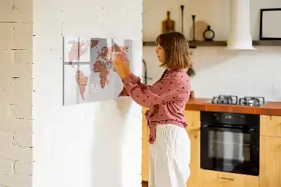Lavagna magnetica a forma di mappa del mondo realizzata su mattoni