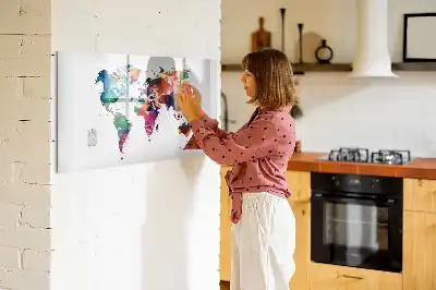 Lavagna magnetica a forma di mappa del mondo con design a triangoli