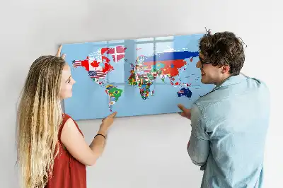 Lavagna magnetica con mappa del mondo e bandiere