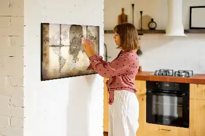 Lavagna magnetica con design a vecchia mappa del mondo per disegnare