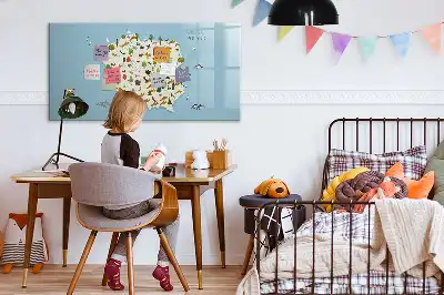 Lavagna magnetica per bambini con mappa illustrata degli animali della Polonia