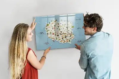 Lavagna magnetica per bambini con mappa illustrata degli animali della Polonia