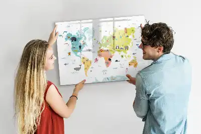 Lavagna magnetica per disegnare con mappa del mondo raffigurante animali