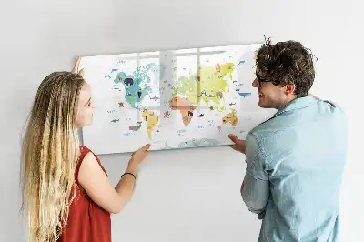 Lavagna magnetica per disegnare con mappa del mondo raffigurante animali