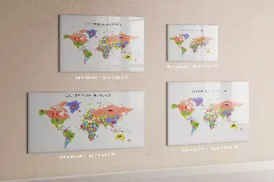 Lavagna magnetica con mappa del mondo e bandiere
