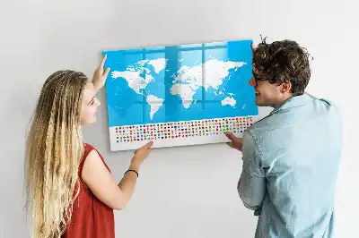 Lavagna magnetica con mappa dei contorni degli stati