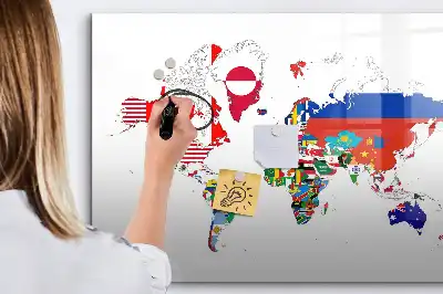 Lavagna magnetica con mappa delle bandiere nazionali