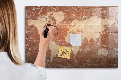 Mappa del mondo su mattoni lavagna magnetica per disegnare