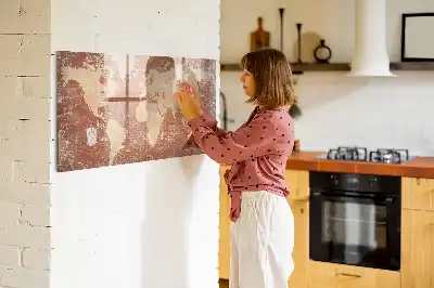 Mappa del mondo su mattoni lavagna magnetica per disegnare