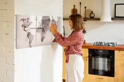 Mappa del mondo ad acquerello con lavagna magnetica per scrivere