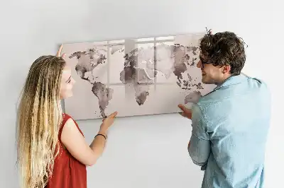 Mappa del mondo ad acquerello con lavagna magnetica per scrivere