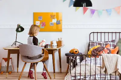 Lavagna magnetica per scrivere di colore giallo oro