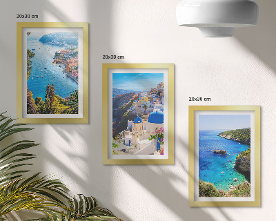 Composizione di 3 quadri Panorami costieri greci e la cittadina di Oia a Santorini.