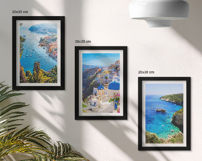 Composizione di 3 quadri Panorami costieri greci e la cittadina di Oia a Santorini.