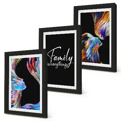 Composizione di 3 quadri ritratti di persone con motivi colorati e scritta sulla famiglia