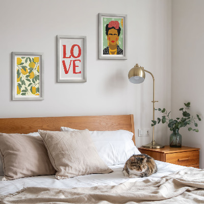 Trittico incorniciato Limoni con la scritta LOVE e ritratto dipinto di Frida Kahlo