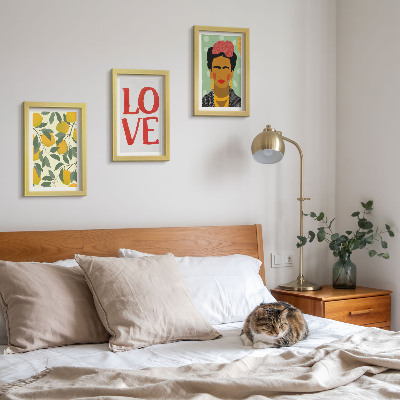 Trittico incorniciato Limoni con la scritta LOVE e ritratto dipinto di Frida Kahlo