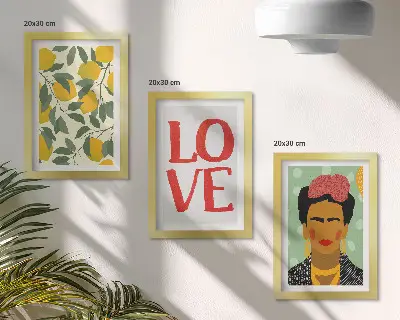 Trittico incorniciato con limoni, scritta love e ritratto di Frida Kahlo