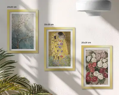 Trittico incorniciato rappresentante fiori e alberi nello stile del dipinto Il Bacio di Gustav Klimt