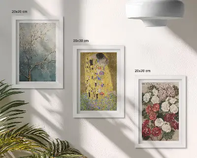Trittico incorniciato rappresentante fiori e alberi nello stile del dipinto Il Bacio di Gustav Klimt