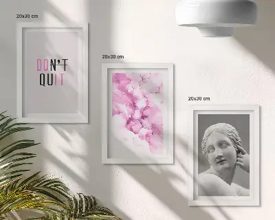 Composizione di 3 quadri con astrazione ad acquerello, slogan ispiratore e scultura antica