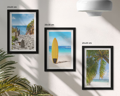 Composizione di 3 quadri Immagini di vacanza della spiaggia, delle onde e delle palme ai tropici.