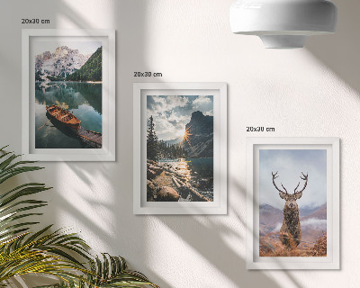 Composizione di 3 quadri Lago di montagna, barca, tramonto, cervo nella natura